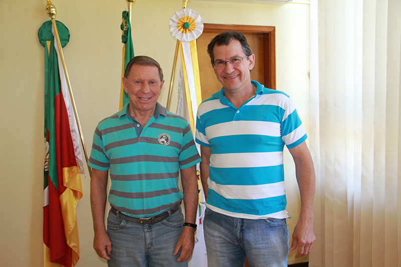 PREFEITO RECEBE VISITA DE ALCEU STEIN